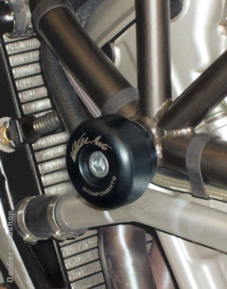 Nylon bukógomba, Monster 696